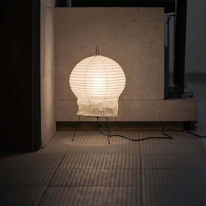 Akari 2N table lamp showcasing a Japandi design with art deco elements, perfect as a white accent lamp.