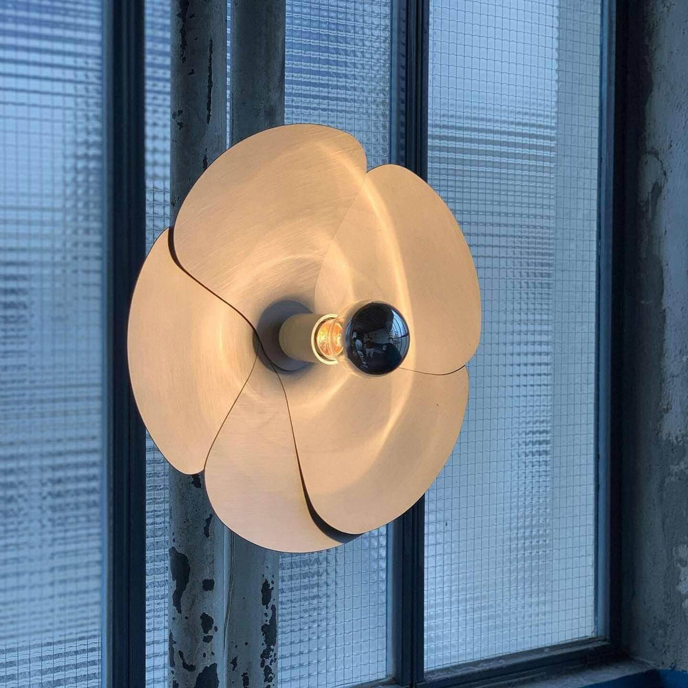 Art Deco 2093 Wall Light - Modern Bathroom Sconce Fixture | Vinlighting | Vinlighting