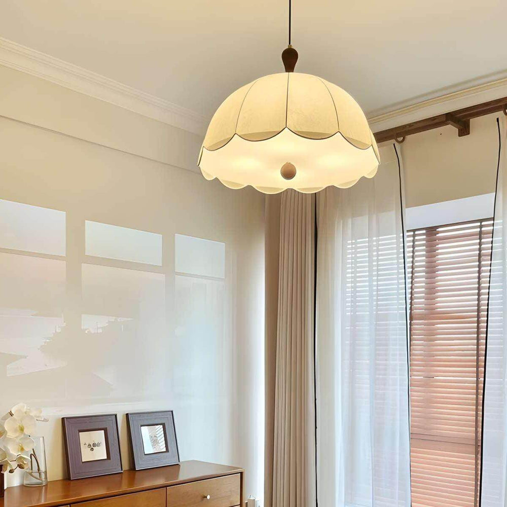 Bloom Pendant Light– Vintage Petal Design with Gold Accents | Vinlighting | Vinlighting