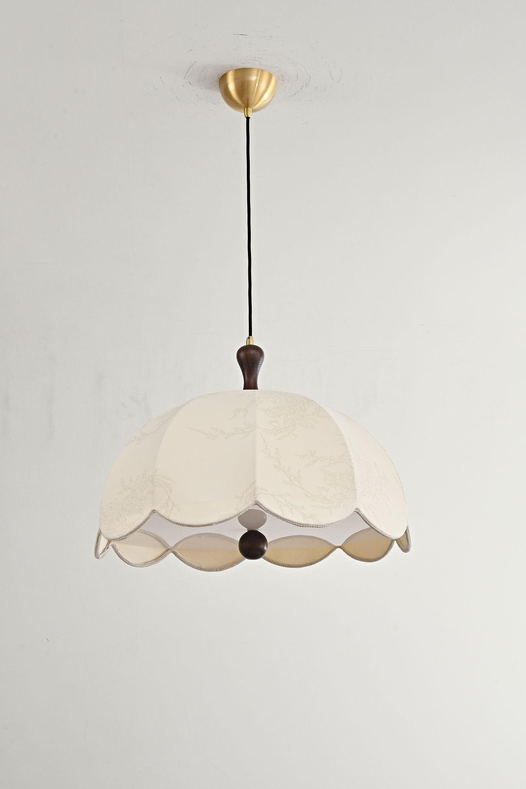 Bloom Pendant Light– Vintage Petal Design with Gold Accents | Vinlighting | Vinlighting