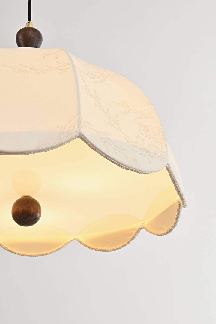 Bloom Pendant Light– Vintage Petal Design with Gold Accents | Vinlighting | Vinlighting