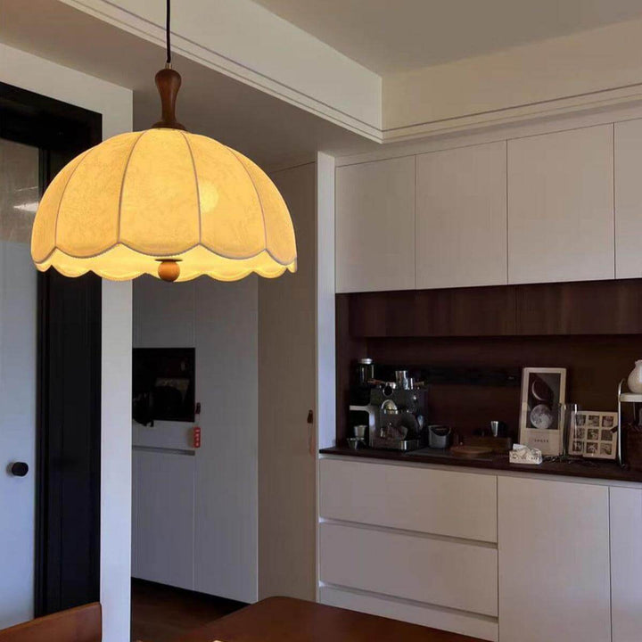 Bloom Pendant Light– Vintage Petal Design with Gold Accents | Vinlighting | Vinlighting