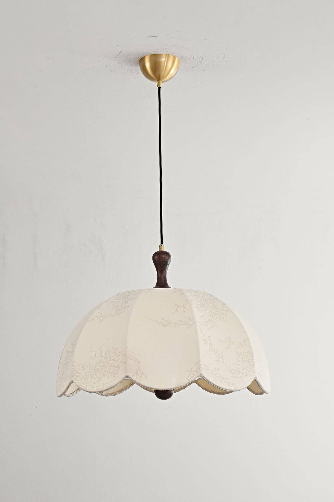 Bloom Pendant Light– Vintage Petal Design with Gold Accents | Vinlighting | Vinlighting