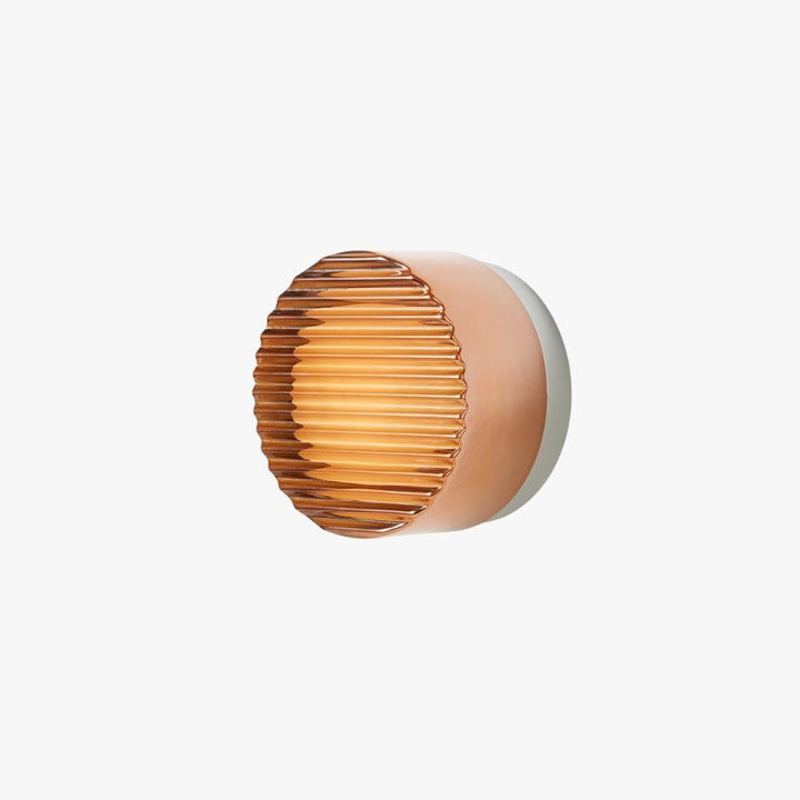 Crisp vintage wall sconce, round design, ideal for hallways, size 13.5 cm, adds character to small spaces.
