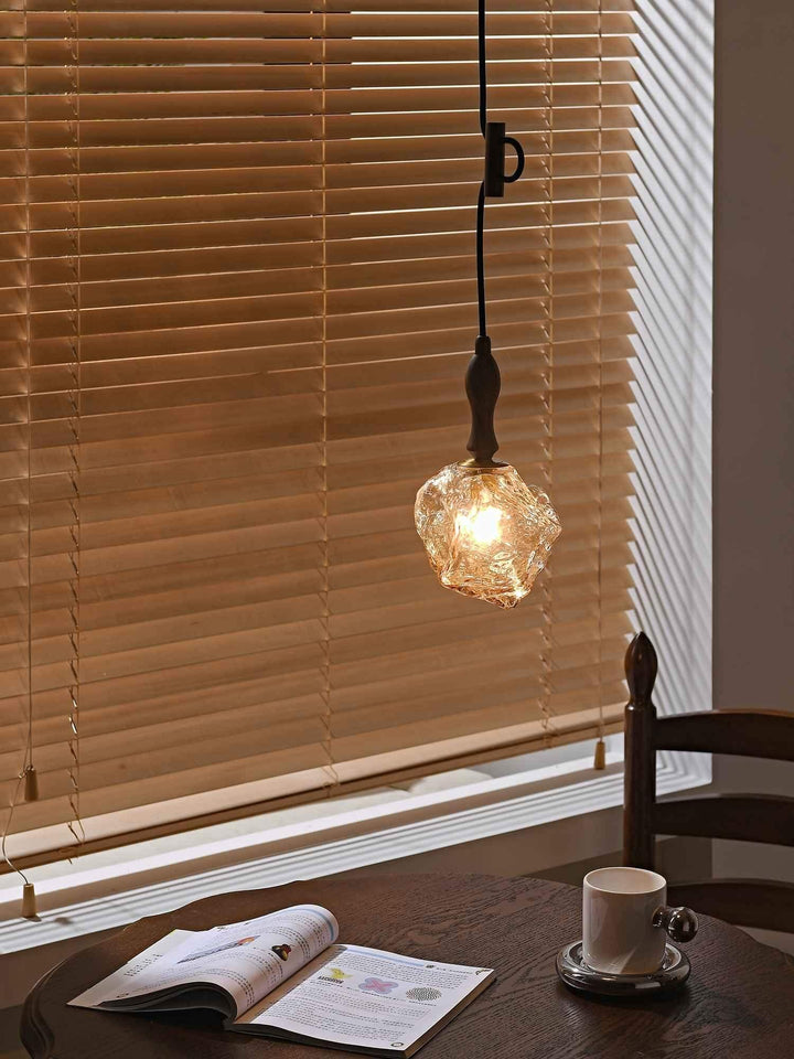 Ice Cubes Pendant Lamp โ Sparkling Glass Lighting for Elegant Spaces | Vinlighting | Vinlighting