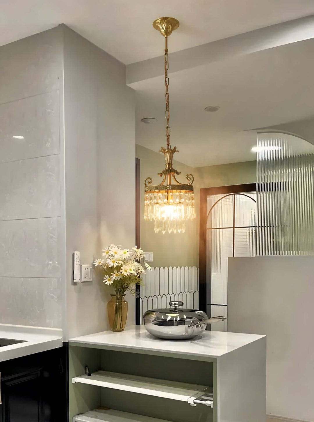 Jalsuma Chandelier – Elegant Crystal & Brass Lighting for Dining Tables