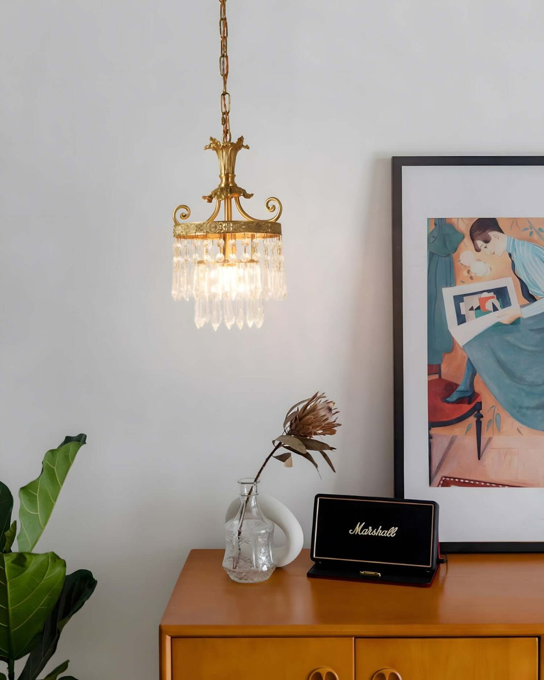 Jalsuma Chandelier – Elegant Crystal & Brass Lighting for Dining Tables