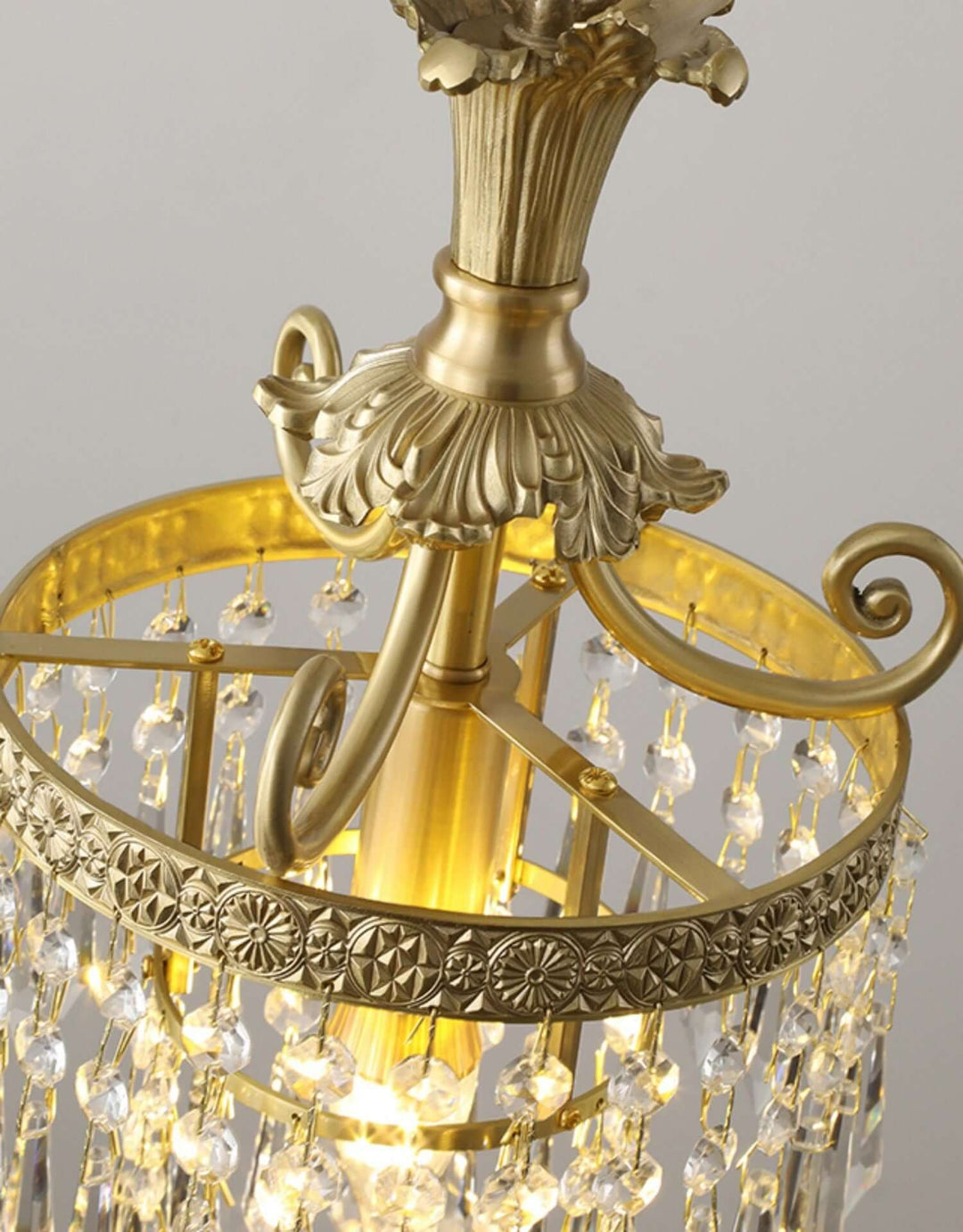 Jalsuma Chandelier – Elegant Crystal & Brass Lighting for Dining Tables