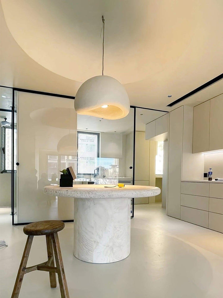 Khmara Resin Pendant Lamp | Modern Hanging Light for Bedroom & Dining | Vinlighting | Vinlighting