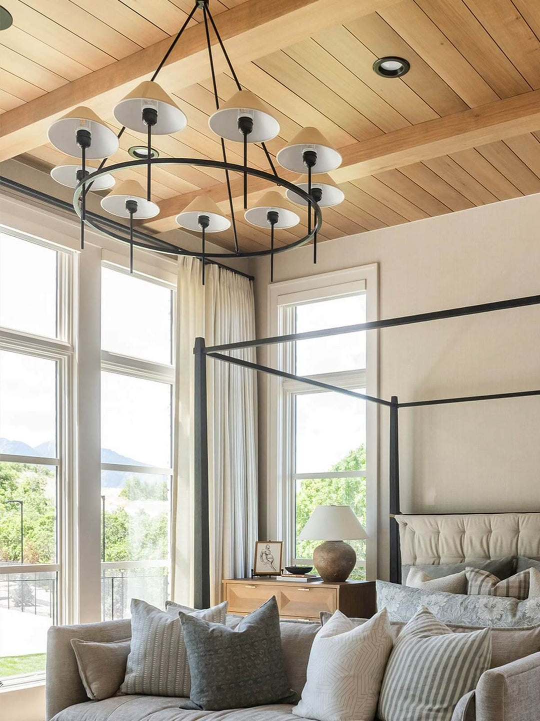 Luntra Chandelier – Modern Minimalist Dining Chandelier Light