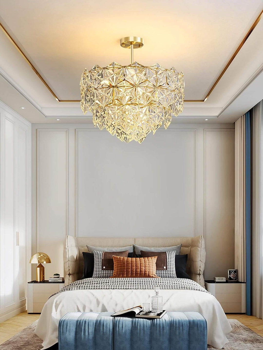 Lyrvixa Chandelier – Modern Brass & crystal Glass Lighting