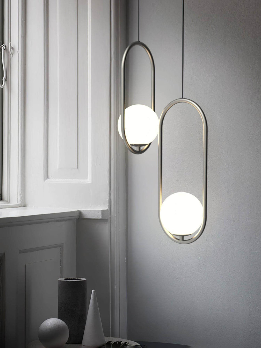 Mila Pendant Lamp | Modern Globe Glass Hanging Light for Bathroom | Vinlighting | Vinlighting