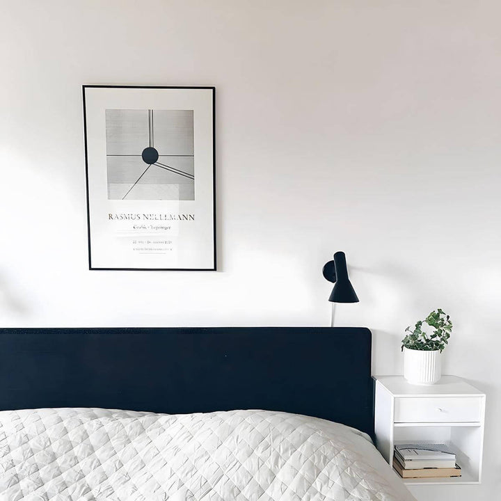Modern AJ Wall Lamp - Black Mid Century Sconce | Vinlighting | Vinlighting