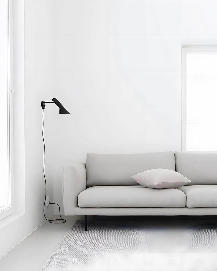 Modern AJ Wall Lamp - Black Mid Century Sconce | Vinlighting | Vinlighting