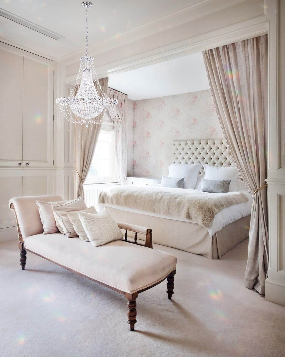 Nuvell Chandelier – Luxury Crystal Light for Living Room Decor