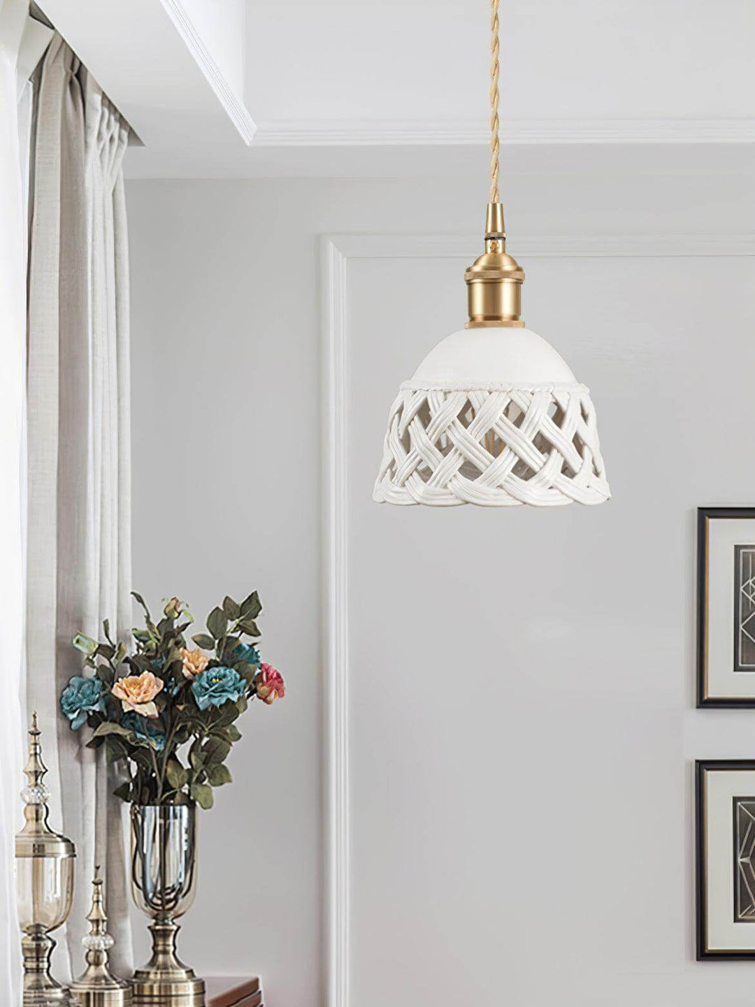 Openwork Ceramic Pendant Lamp | Modern Mini Hanging Light for Bathroom | Vinlighting | Vinlighting
