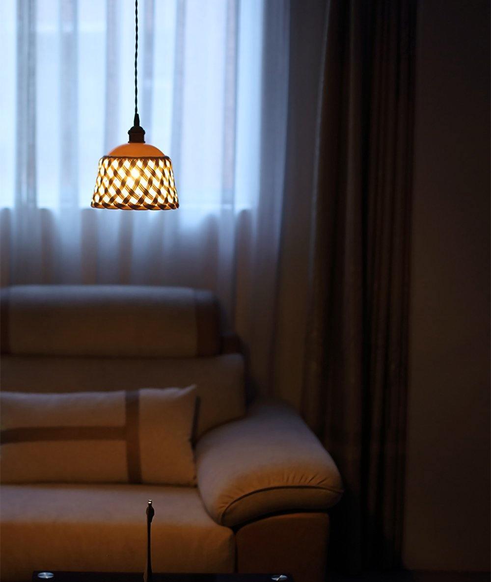 Openwork Ceramic Pendant Lamp | Modern Mini Hanging Light for Bathroom | Vinlighting | Vinlighting