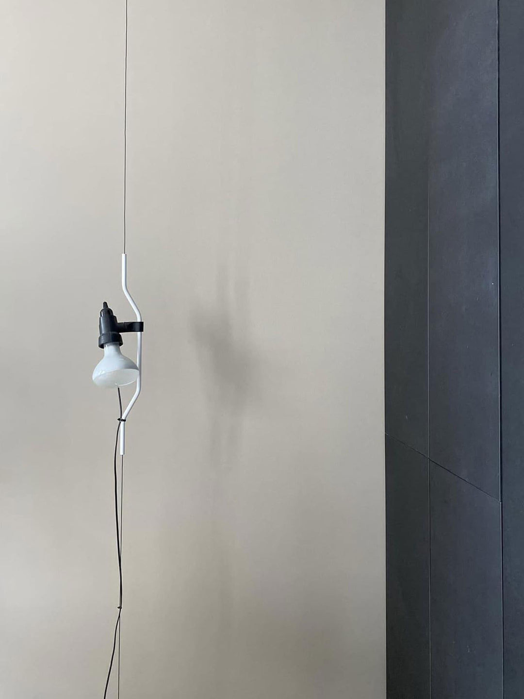 Parentesi Pendant Light β Adjustable Modern Design with Direct Lighting | Vinlighting | Vinlighting