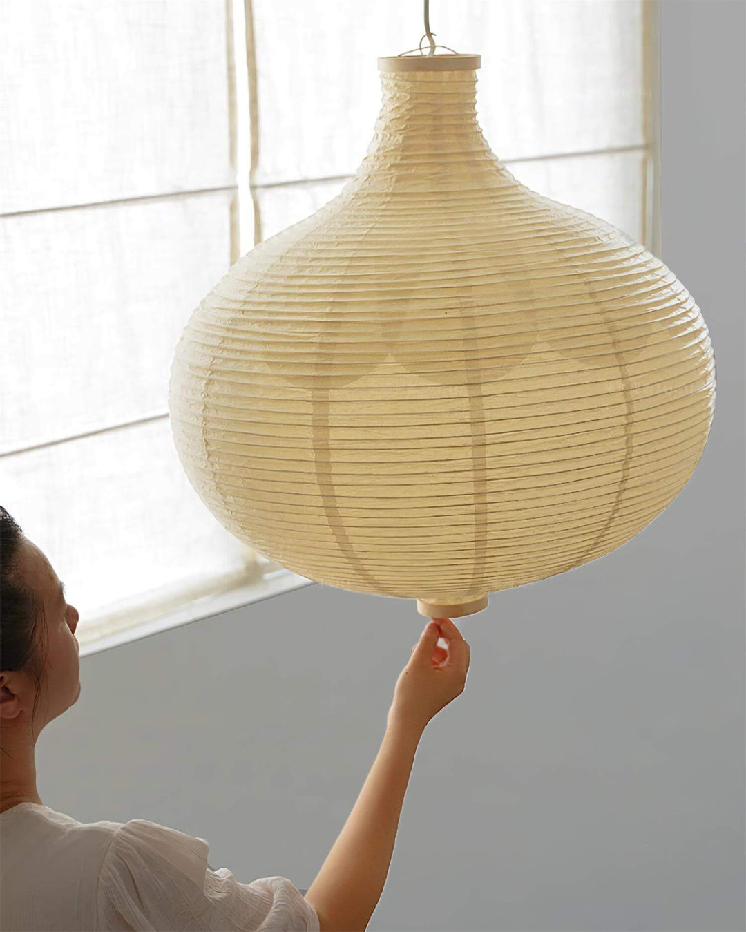 Rice Paper Globe Pendant Light | Hanging for Dining Room & Bedroom | Vinlighting | Vinlighting