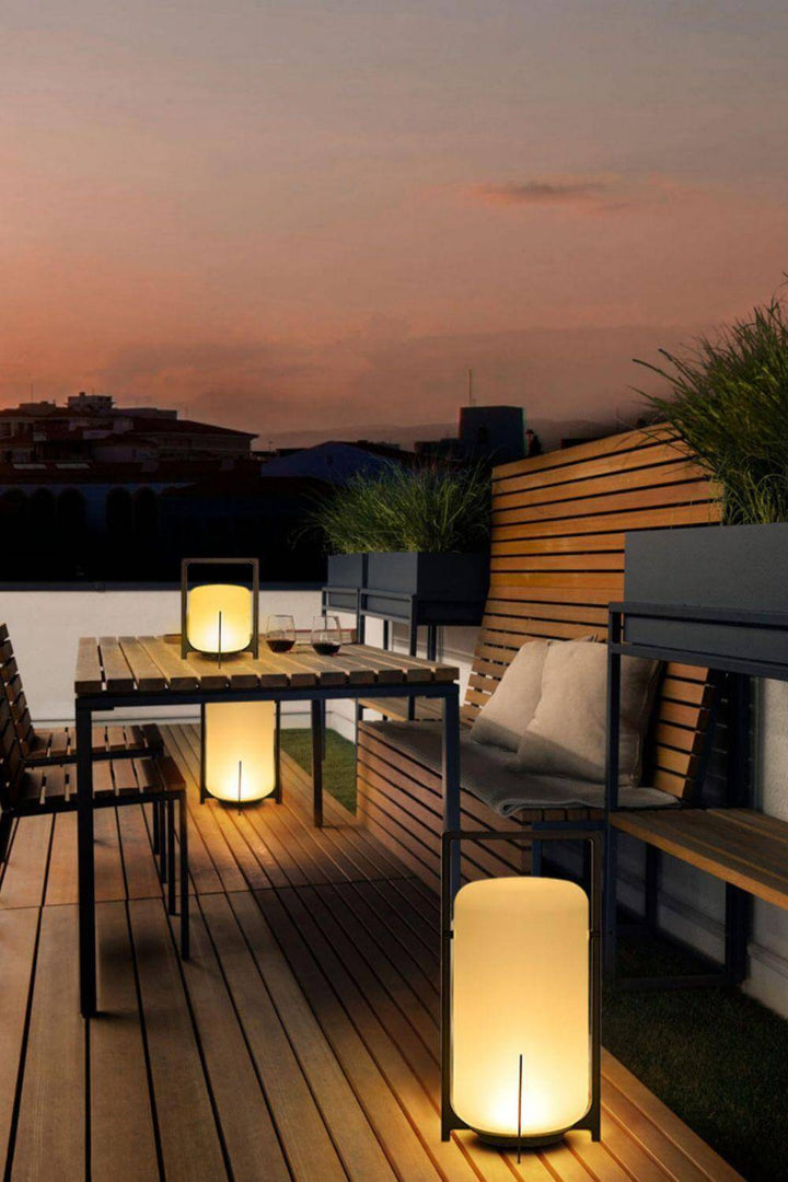Twilight Lantern Rechargeable Light | Outdoor Solar Lamp | Vinlighting | Vinlighting | Vinlighting