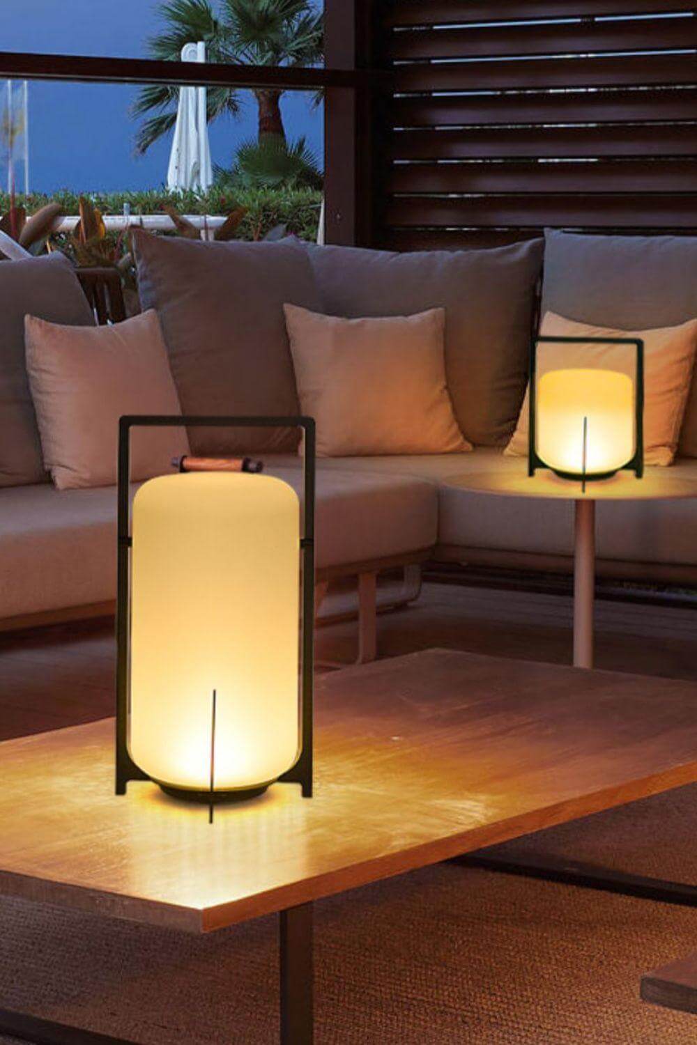 Twilight Lantern Rechargeable Light | Outdoor Solar Lamp | Vinlighting | Vinlighting | Vinlighting