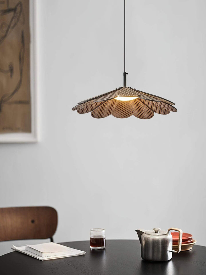 Vendra Pendant Light for Dining Room โ Wabi-Sabi Wood Style