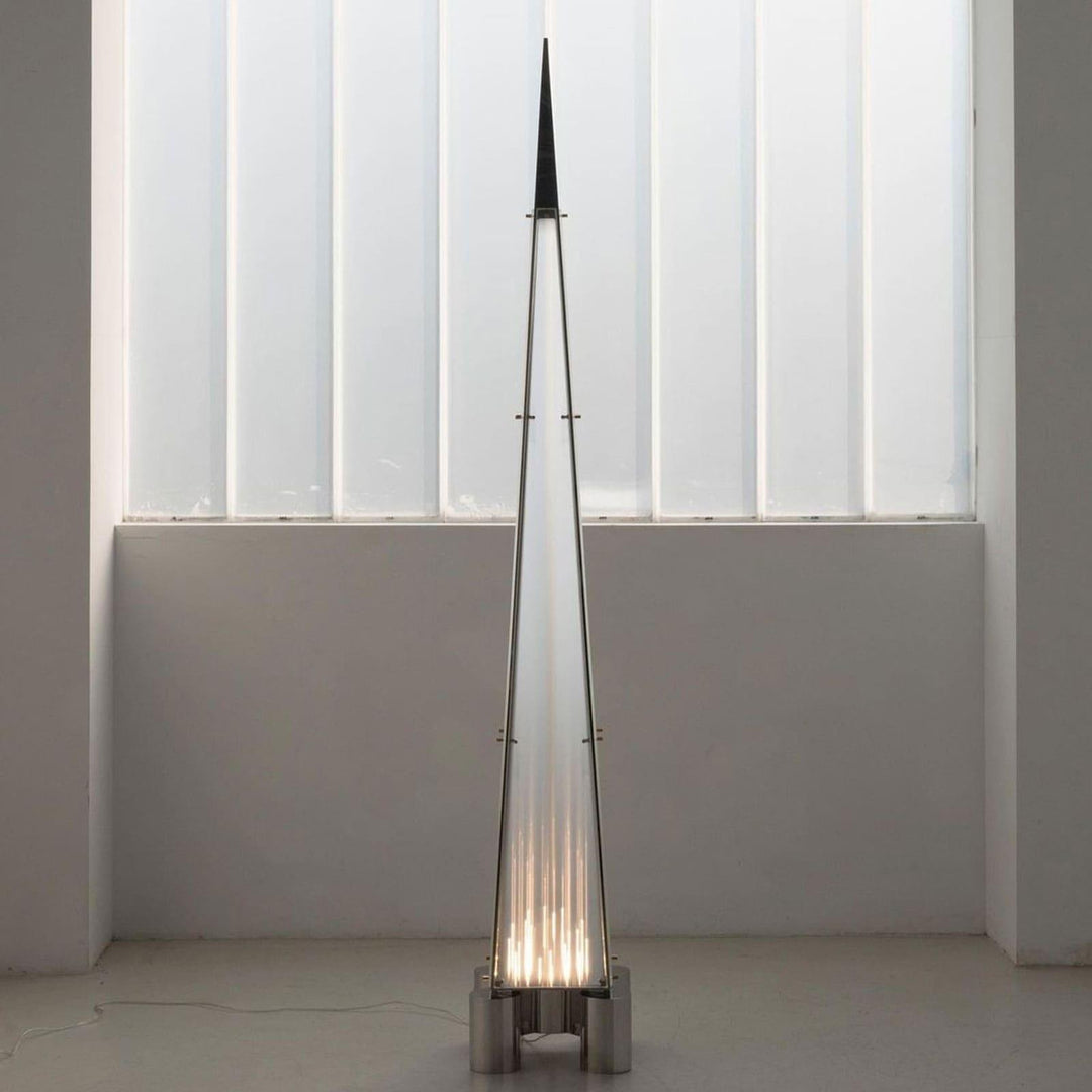 Tall Floor Lamp - Vinlighting
