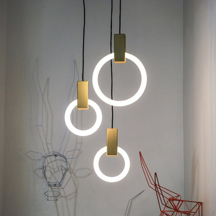 Acrylic Ring Chandelier – Modern Design with Elegant Glow | Vinlighting