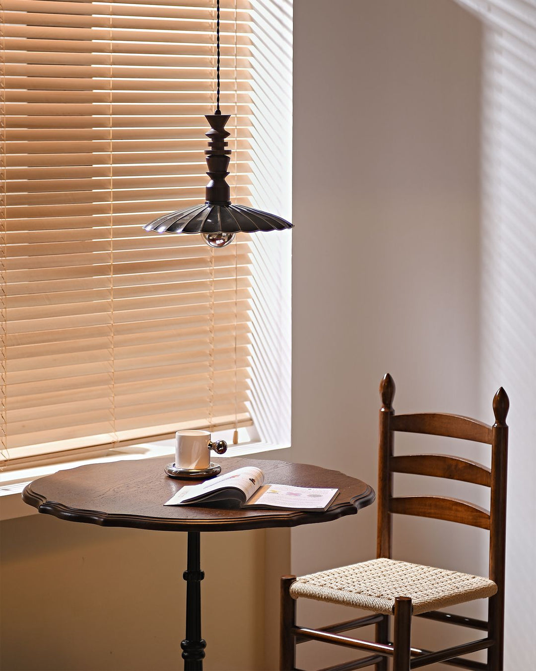 Aerial Ballet Chandelier – Elegant Walnut & Brass Lighting Fixture | Vinlighting