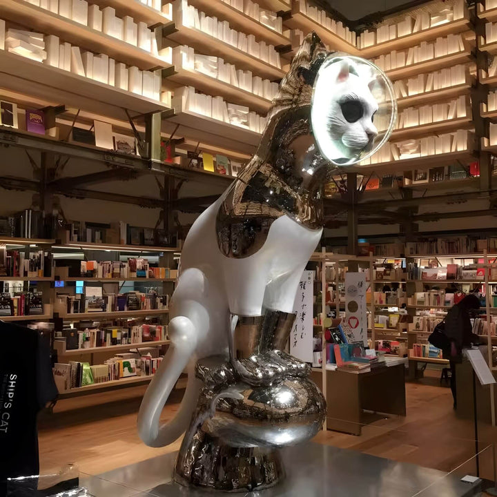 Afluxa sculptural floor lamp featuring a cat design, perfect for art deco decor and illuminating your living room.