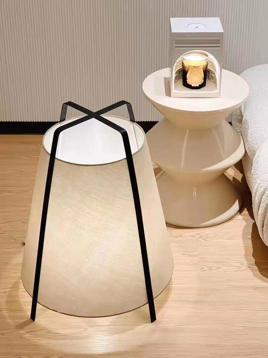 Akane Table Lamp - Cool Art Deco Style | Vinlighting | Vinlighting | Vinlighting