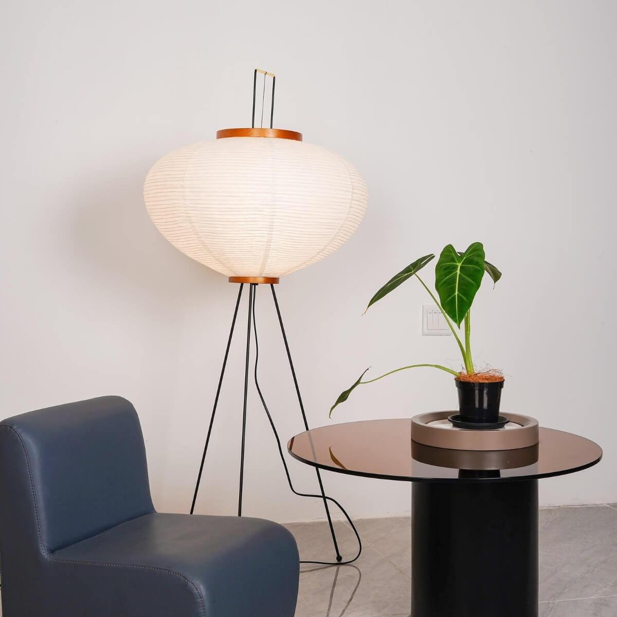 Akari 10A Floor Lamp | Modern Japanese Paper Tripod