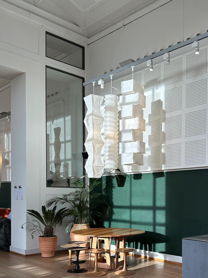 Akari L7 Washi Paper Pendant Light - Art Deco Hanging Lamp for Hallway | Vinlighting | Vinlighting