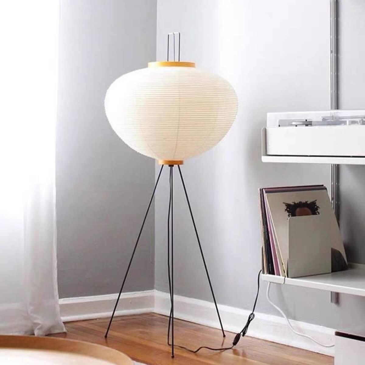 Akari 10A Floor Lamp - Vinlighting