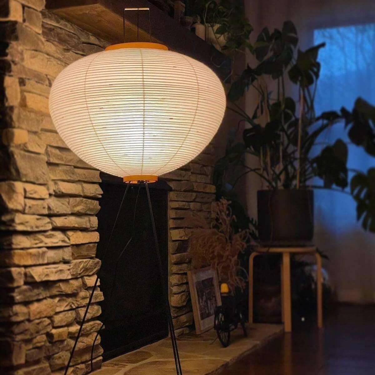 Akari 10A Floor Lamp - Vinlighting