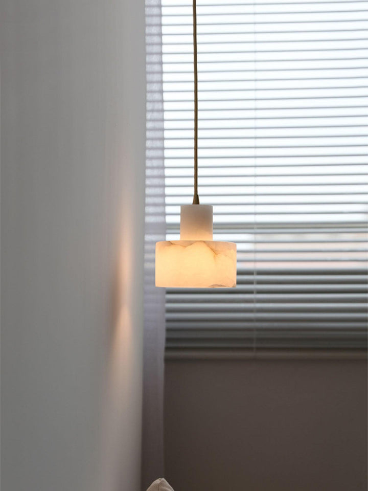 Alabaster Pendant Light Small Hanging Lamp for Bedside & Kitchen Sink | Vinlighting | Vinlighting