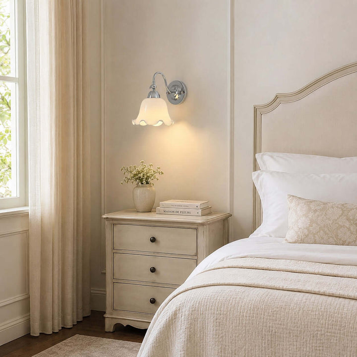 Amarise Wall Light - French Flower Glass for Bedside Room Decor | Vinlighting