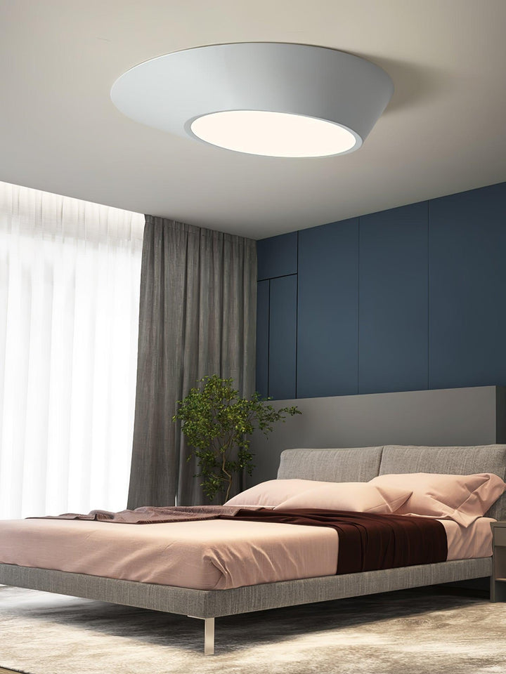 Angled Ceiling Light | Modern Lamp for Any Room | Vinlighting | Vinlighting | Vinlighting