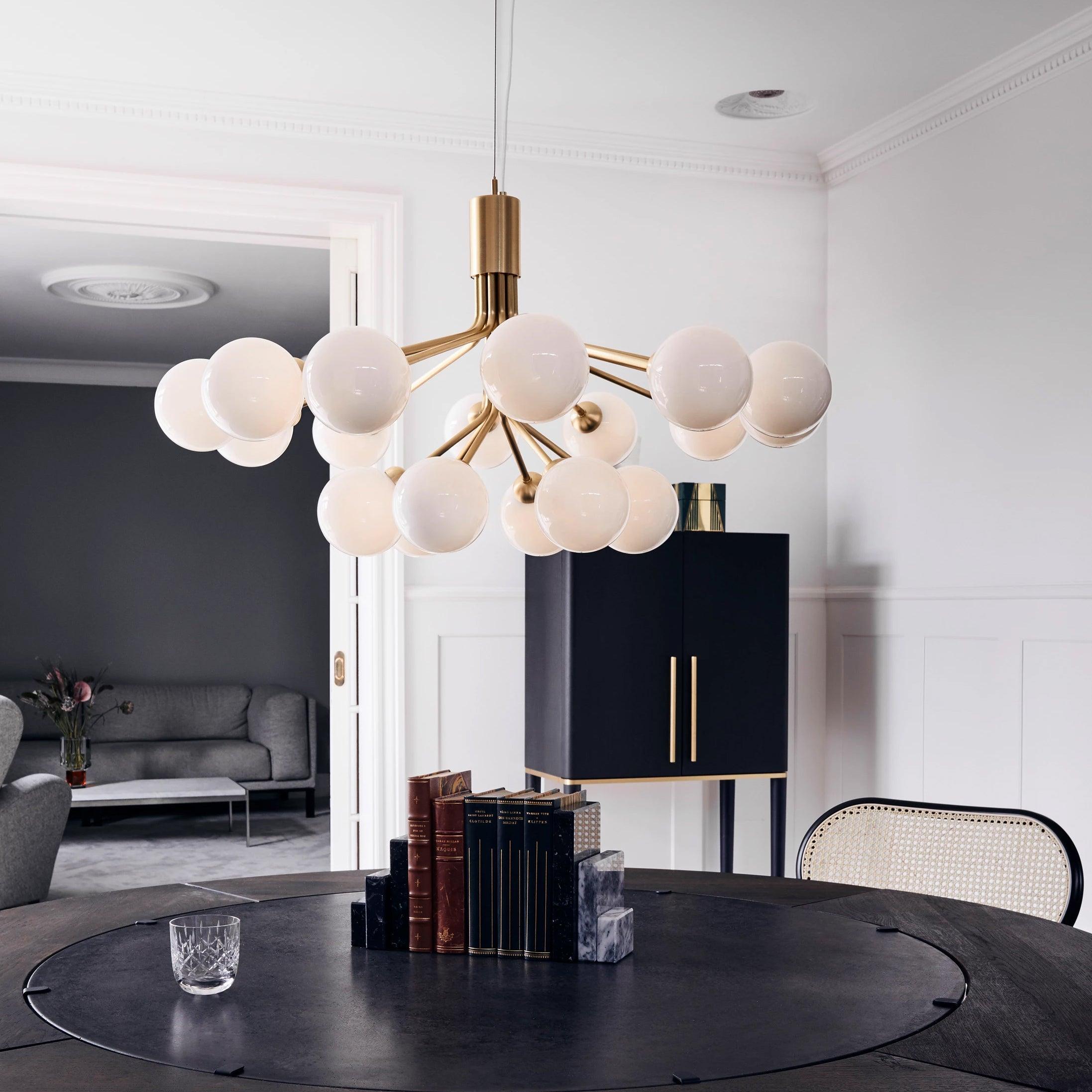 Apiales Chandelier - Vinlighting