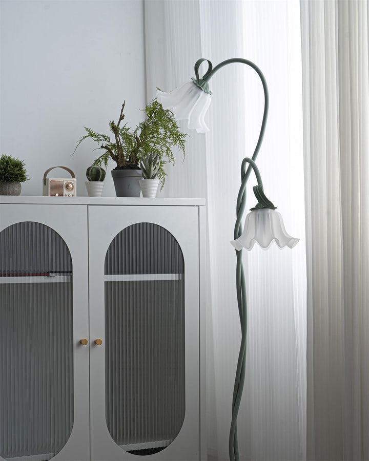 Art Deco Green Flower Floor Lamp for Living Room or Cute Bedroom Decor | Vinlighting | Vinlighting
