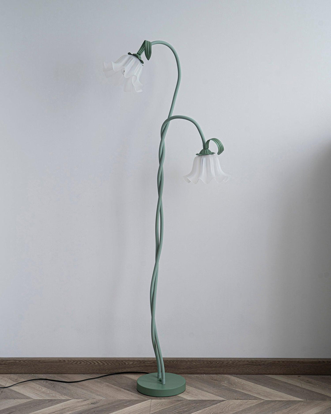 Art Deco Green Flower Floor Lamp for Living Room or Cute Bedroom Decor | Vinlighting | Vinlighting