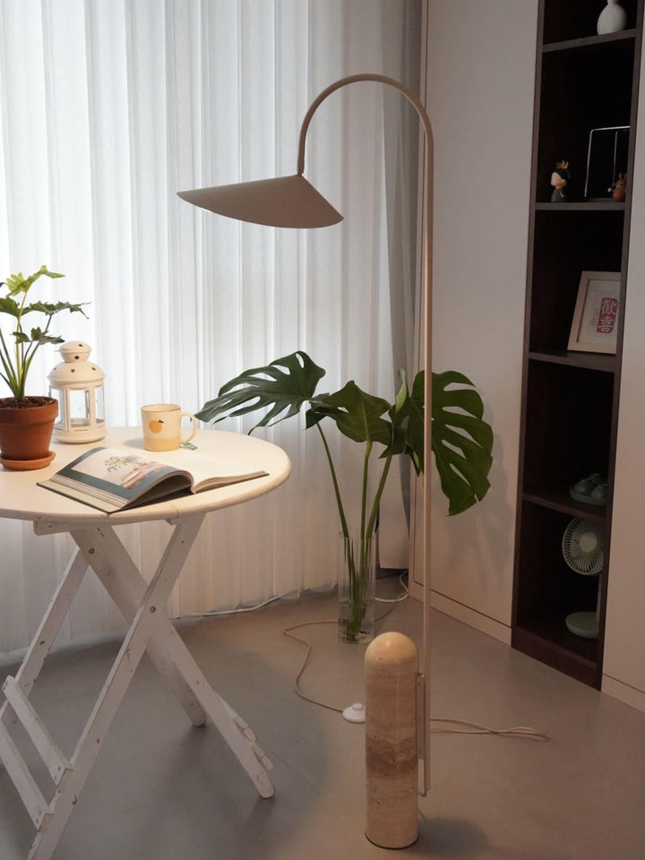 Arum Floor Lamp | Minimalist Art Deco Lighting with Black Marble Base | Vinlighting | Vinlighting