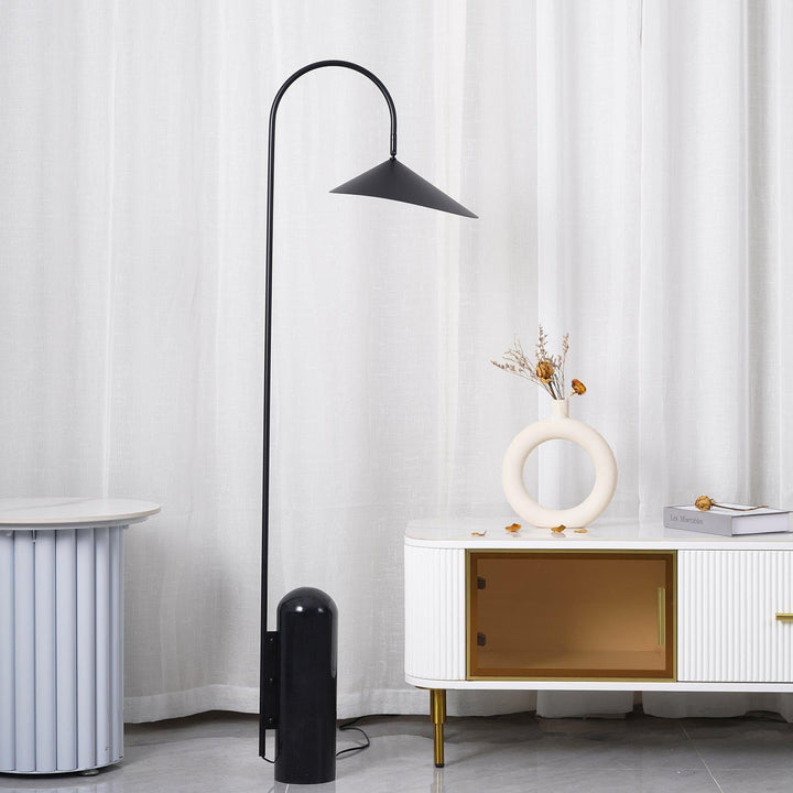 Arum Floor Lamp | Minimalist Art Deco Lighting with Black Marble Base | Vinlighting | Vinlighting