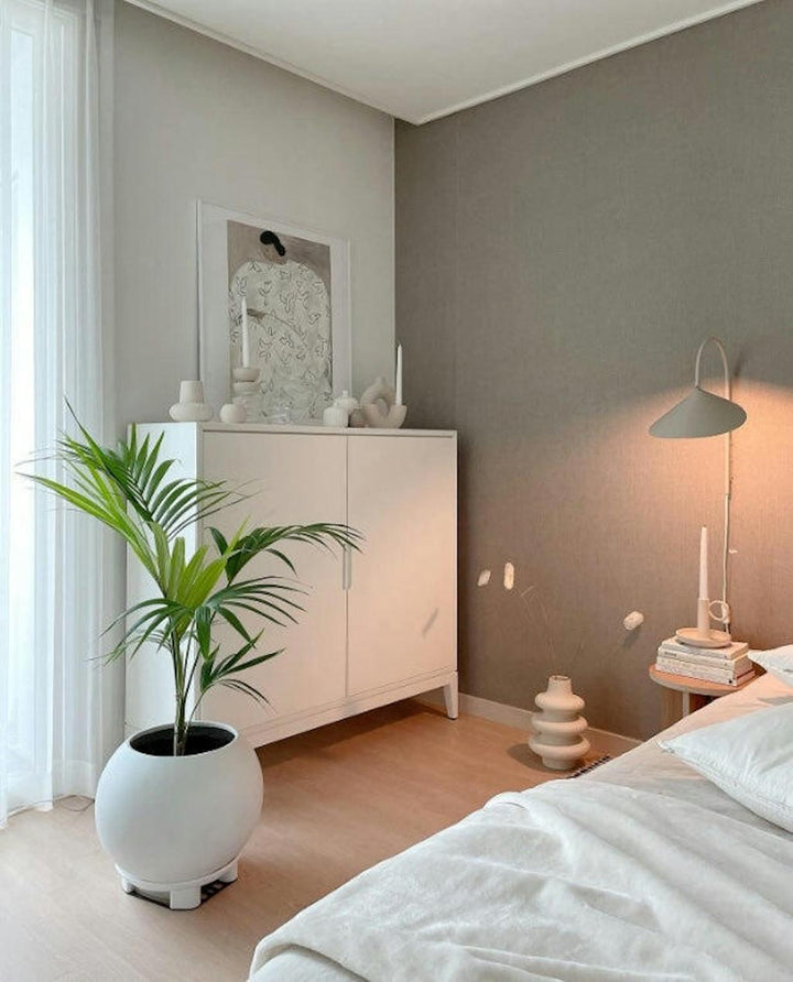 Arum Plug-In Wall Sconce - Modern Bedroom Style Wall Light | Vinlighting | Vinlighting