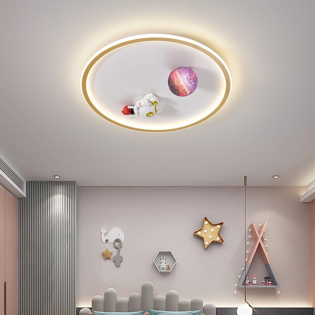 Astronaut Ceiling Light – 3D Moon Design with Warm, Atmospheric Glow | Vinlighting | Vinlighting