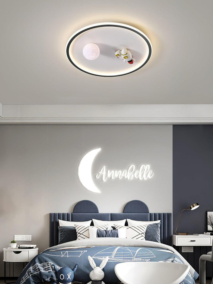 Astronaut Ceiling Light – 3D Moon Design with Warm, Atmospheric Glow | Vinlighting | Vinlighting