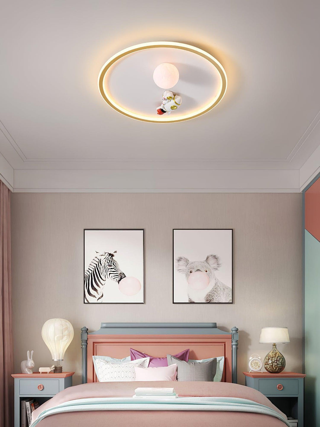 Astronaut Ceiling Light – 3D Moon Design with Warm, Atmospheric Glow | Vinlighting | Vinlighting