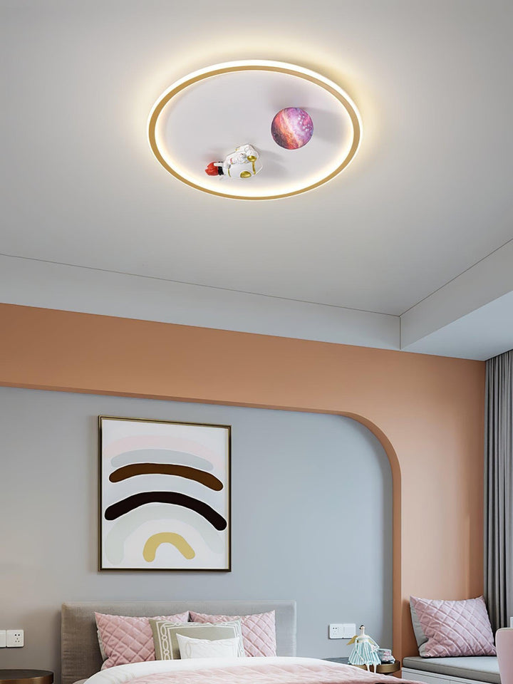 Astronaut Ceiling Light – 3D Moon Design with Warm, Atmospheric Glow | Vinlighting | Vinlighting