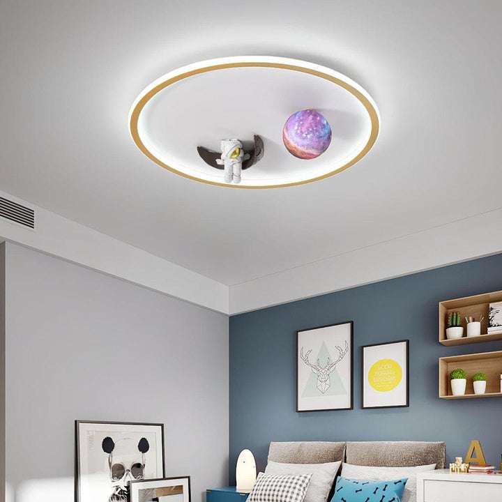 Astronaut Ceiling Light – 3D Moon Design with Warm, Atmospheric Glow | Vinlighting | Vinlighting