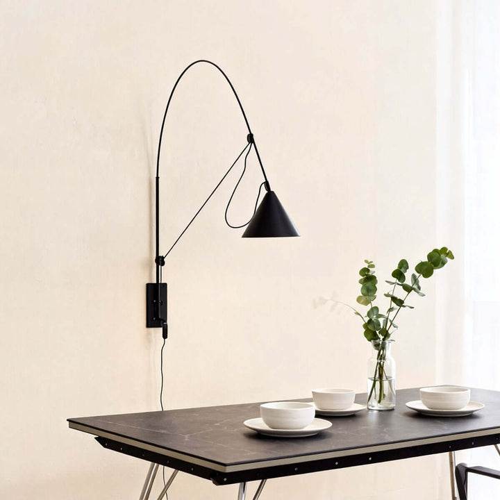 Auvell Wall Lamp